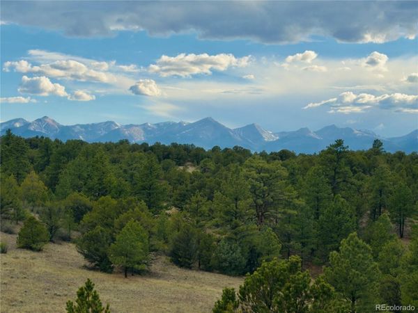5539 Cody Park Road , Cotopaxi, CO 81223