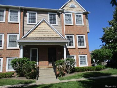 714 Eagle Drive, Fenton, MI 48430