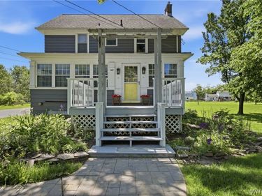 327-329 S Ellicott Creek Road , Buffalo, NY 14228