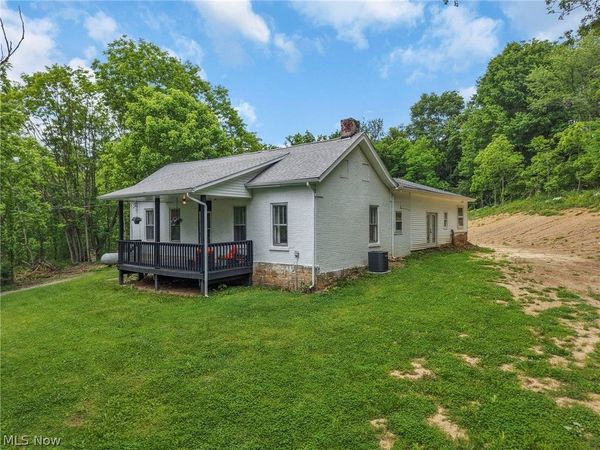 3815 Dillon Falls Road , Zanesville, OH 43701