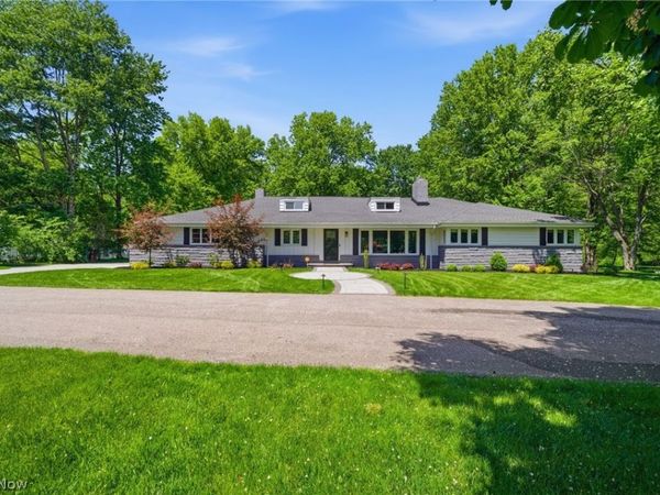 6733 Gates Mills Boulevard , Gates Mills, OH 44040