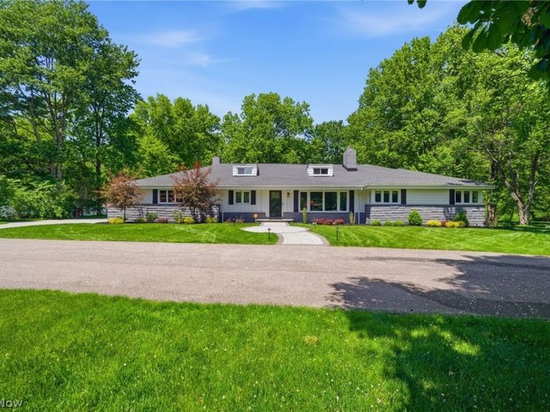 6733 Gates Mills Boulevard, Gates Mills, OH 44040 Photo 1