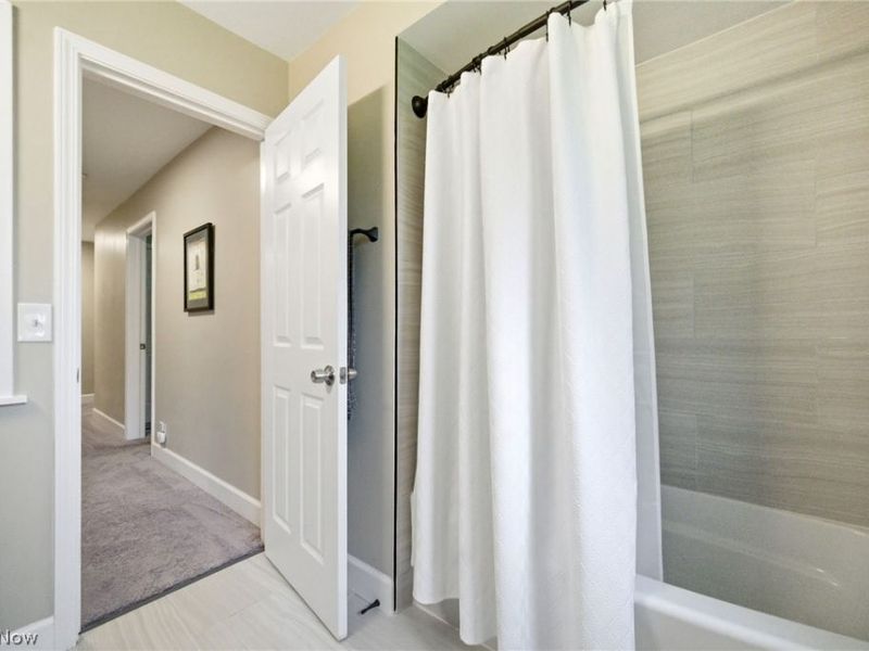 6733 Gates Mills Boulevard, Gates Mills, OH 44040 Photo 28