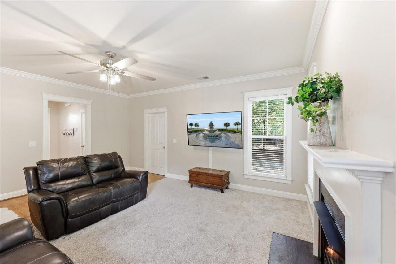142 Marshside Drive Photo 11