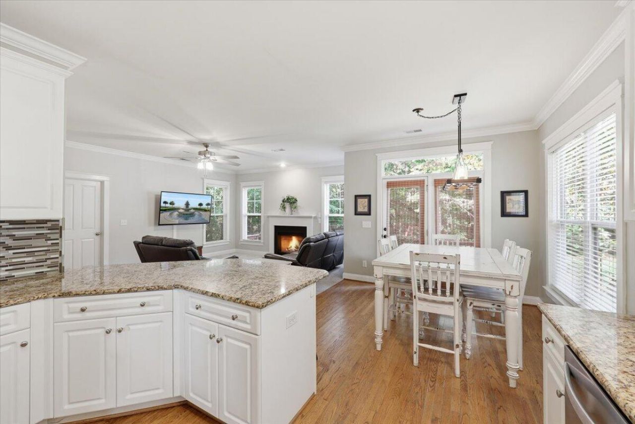 142 Marshside Drive Photo 19