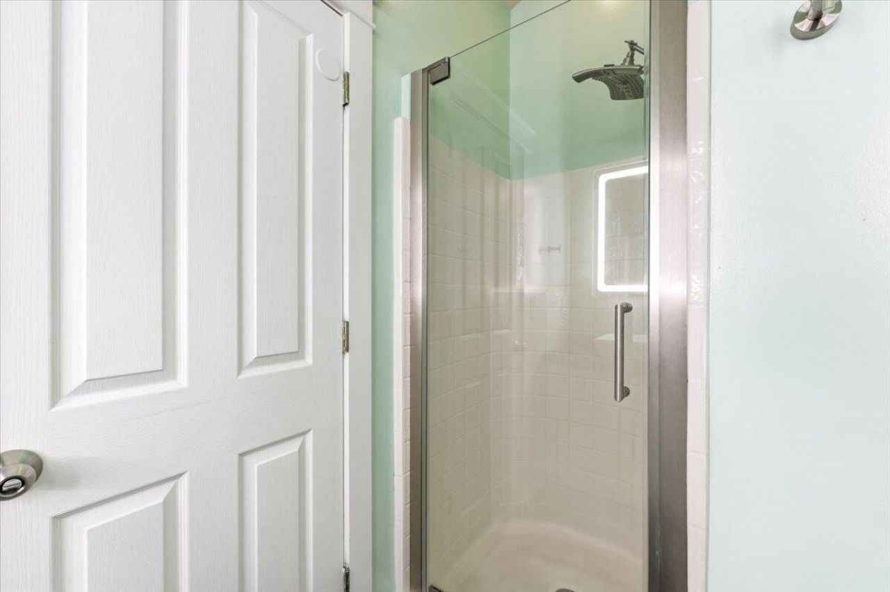 142 Marshside Drive Photo 33