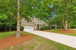 142 Marshside Drive photo 4