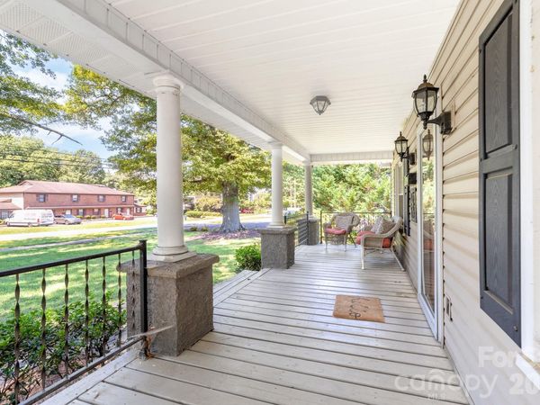 206 Eagle Road , Belmont, NC 28012