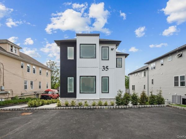 35 Prospect Street, Unit 113, Spring Valley, NY 10977