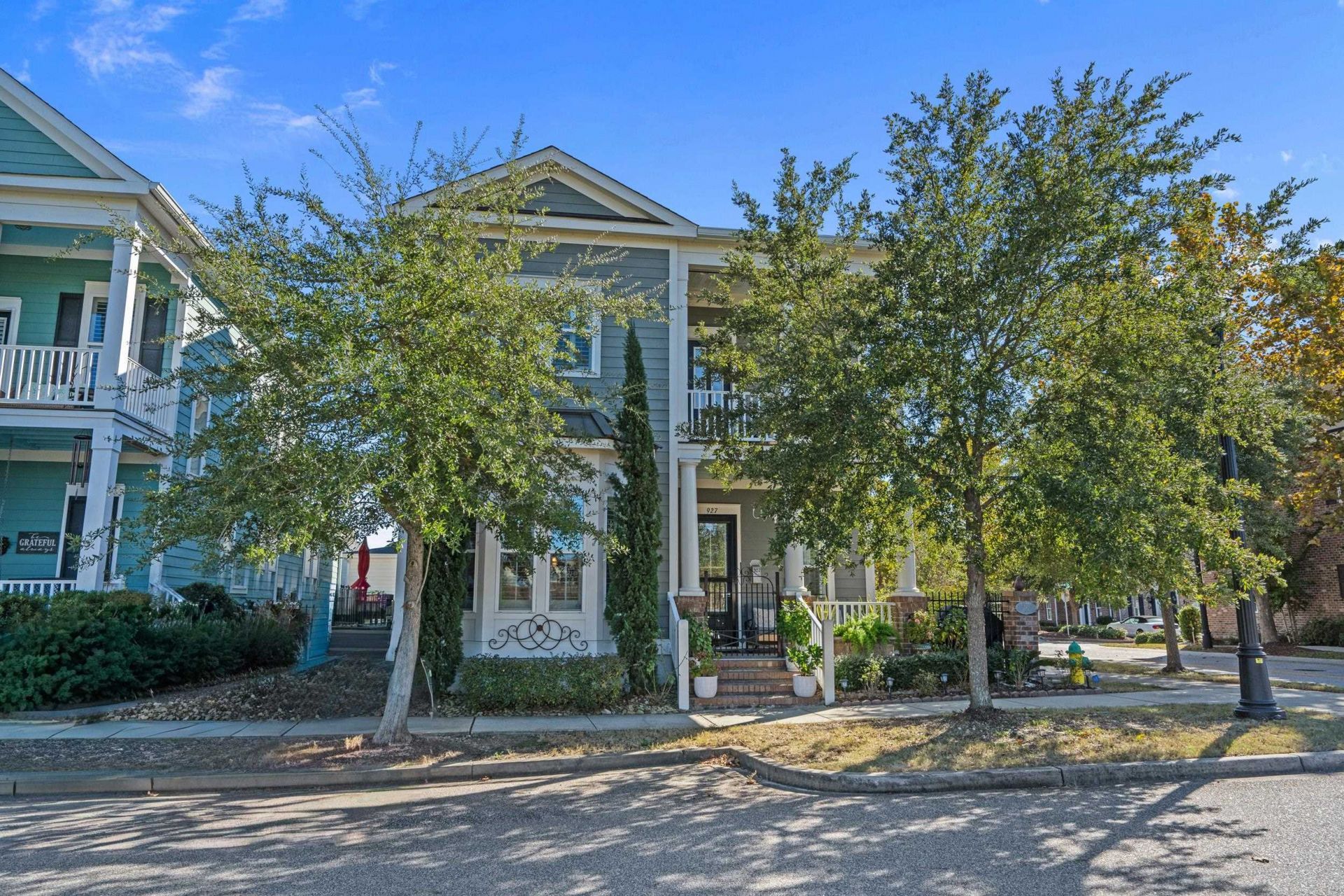 927 Iris St. Photo 44