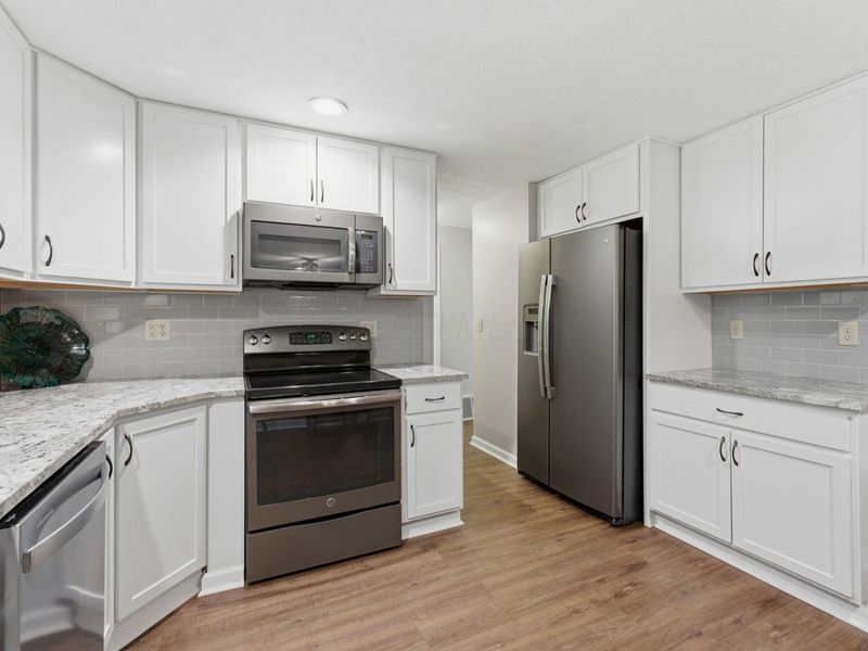 8715 Ripton Drive, Powell, OH 43065 Photo 12