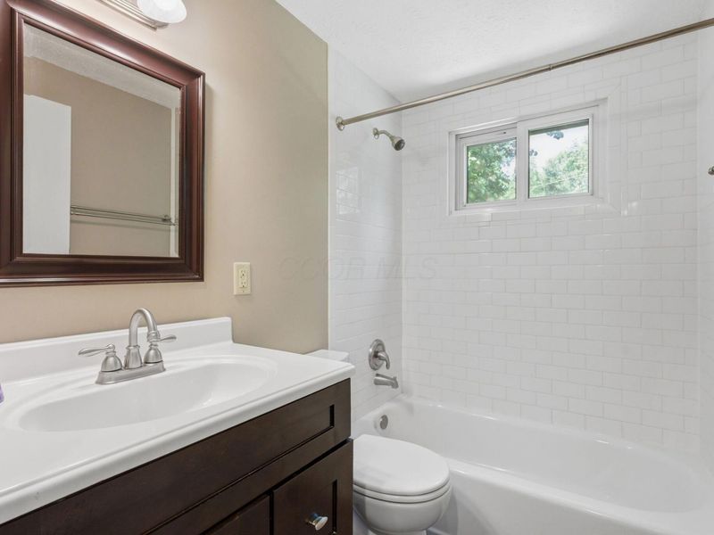 8715 Ripton Drive, Powell, OH 43065 Photo 25