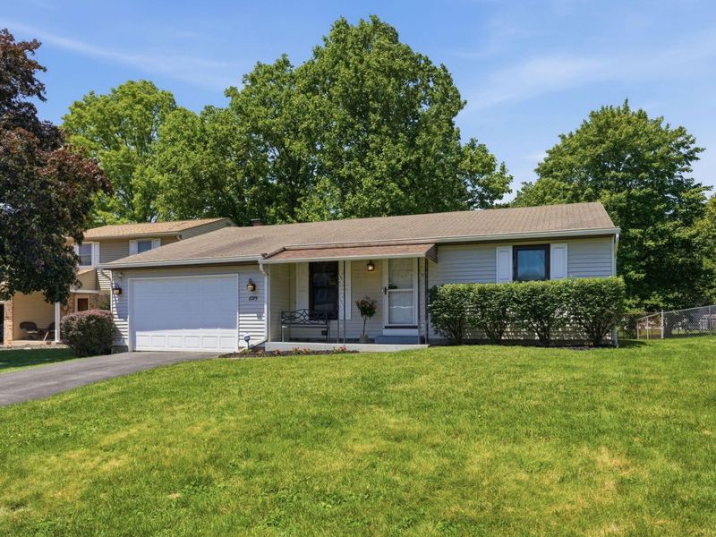 8715 Ripton Drive, Powell, OH 43065 Photo 4