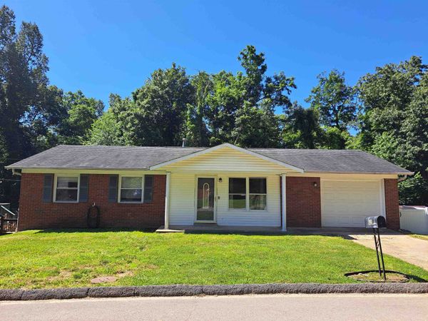 42 Valley View Drive, Huntington, WV 25704