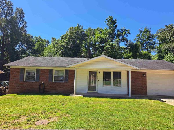 42 Valley View Drive, Huntington, WV 25704