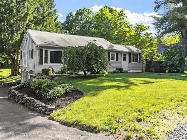 1417 Massachusetts Ave, Lunenburg, MA 01462