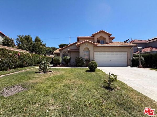 1138 Encantadora Lane , Lancaster, CA 93535
