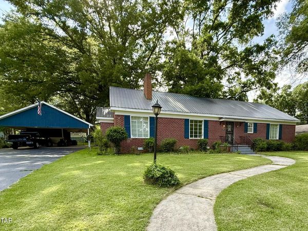 521 Crook Avenue , Henderson, TN 38340