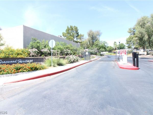 3320 Delderfield Avenue , Las Vegas, NV 89121