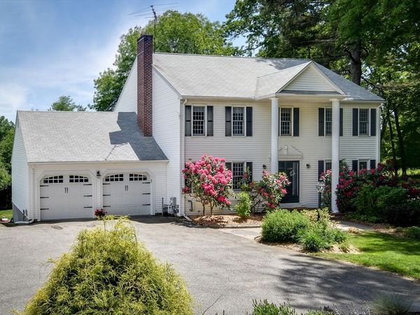 92 Flanagan Drive, Framingham, MA 01701