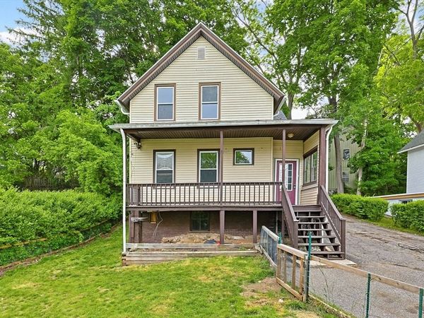 6 Walker Ct, Southbridge, MA 01550