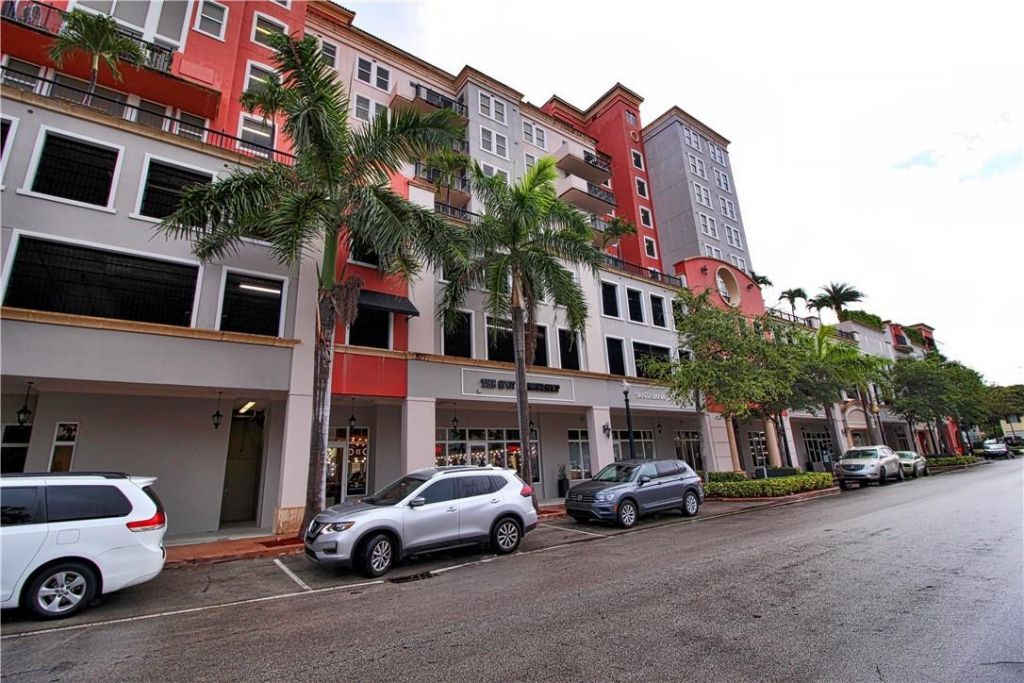 4100 Salzedo Street, Unit 512, Coral Gables, FL 33146 Photo