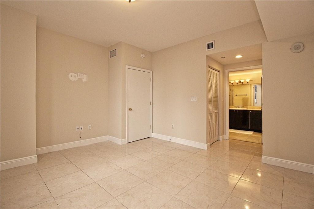 4100 Salzedo Street, Unit 512, Coral Gables, FL 33146 Photo