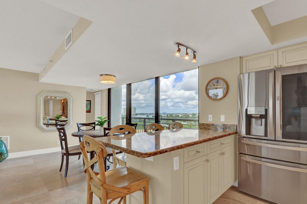 3000 N Ocean Drive, Unit 7h, Singer Island, FL 33404 Photo