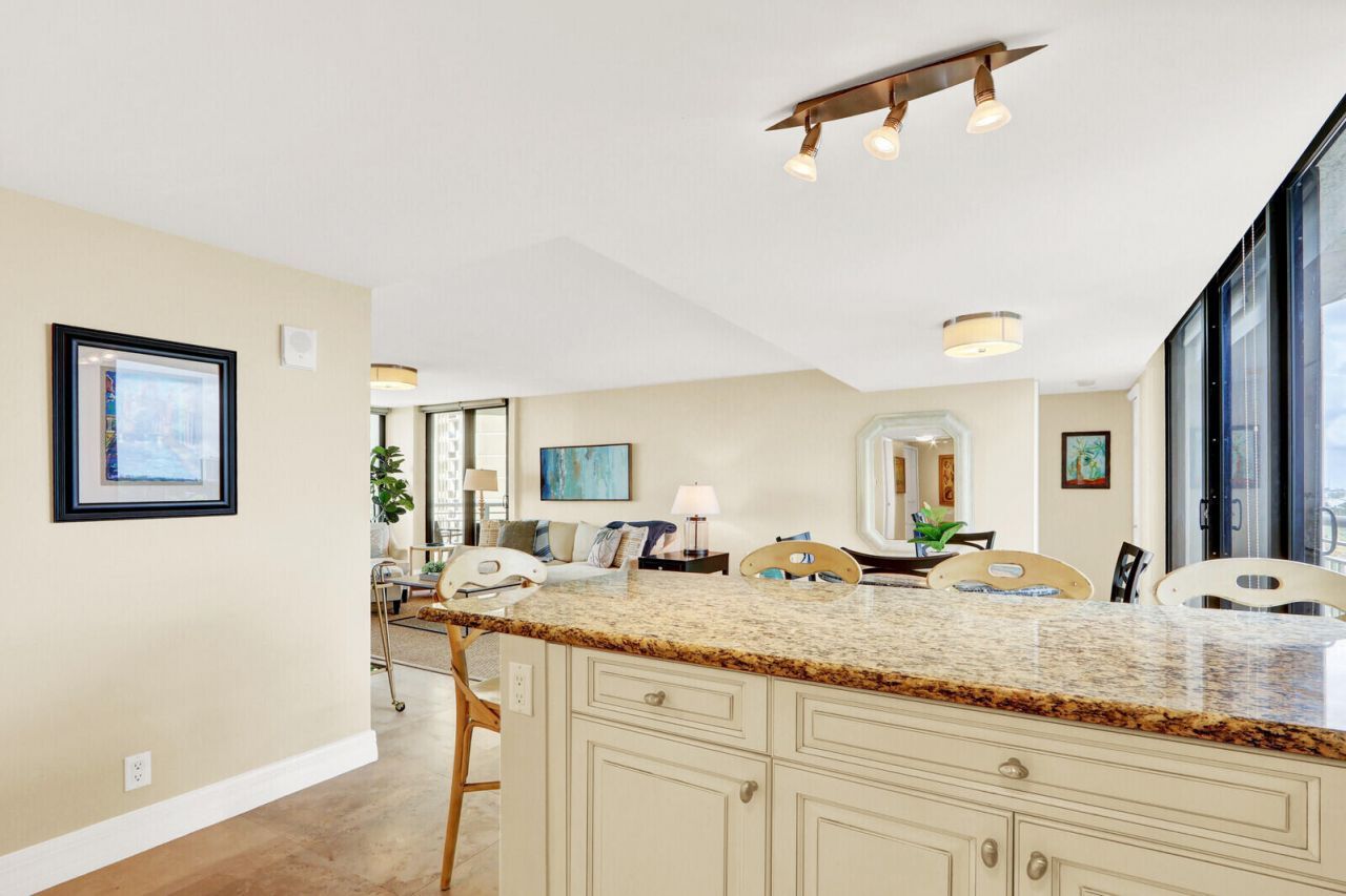 3000 N Ocean Drive, Unit 7h, Singer Island, FL 33404 Photo