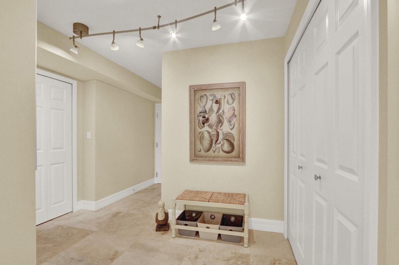 3000 N Ocean Drive, Unit 7h, Singer Island, FL 33404 Photo