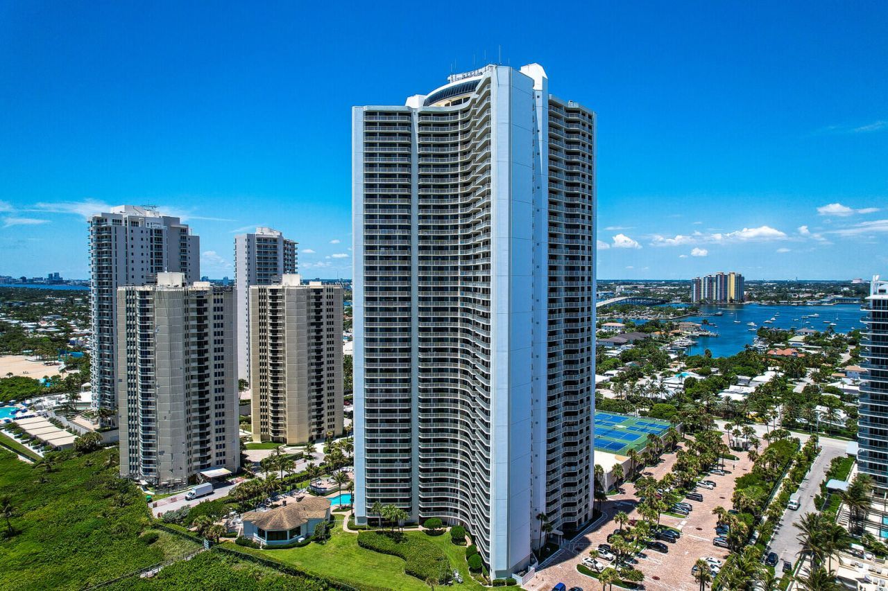 3000 N Ocean Drive, Unit 7h, Singer Island, FL 33404 Photo