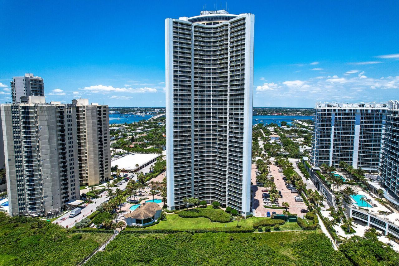 3000 N Ocean Drive, Unit 7h, Singer Island, FL 33404 Photo