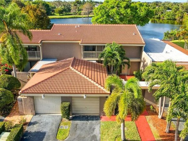 103 St Andrews Road, Hollywood, FL 33021