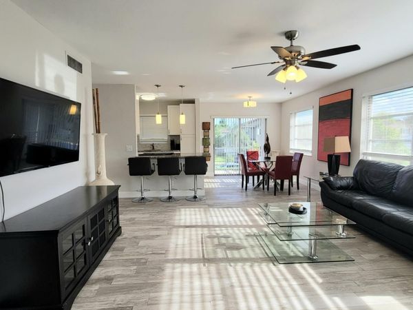 115 SW 1st Avenue, Unit 10, Boynton Beach, FL 33435