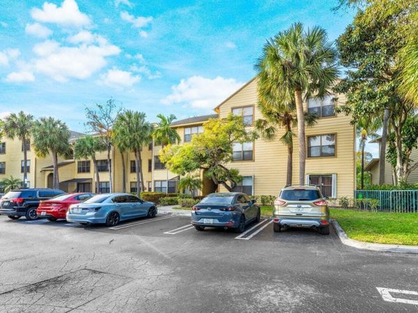 2305 N Congress Avenue, Unit 18, Boynton Beach, FL 33426