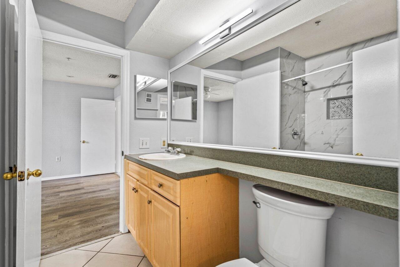 2305 N Congress Avenue, Unit 18, Boynton Beach, FL 33426 Photo