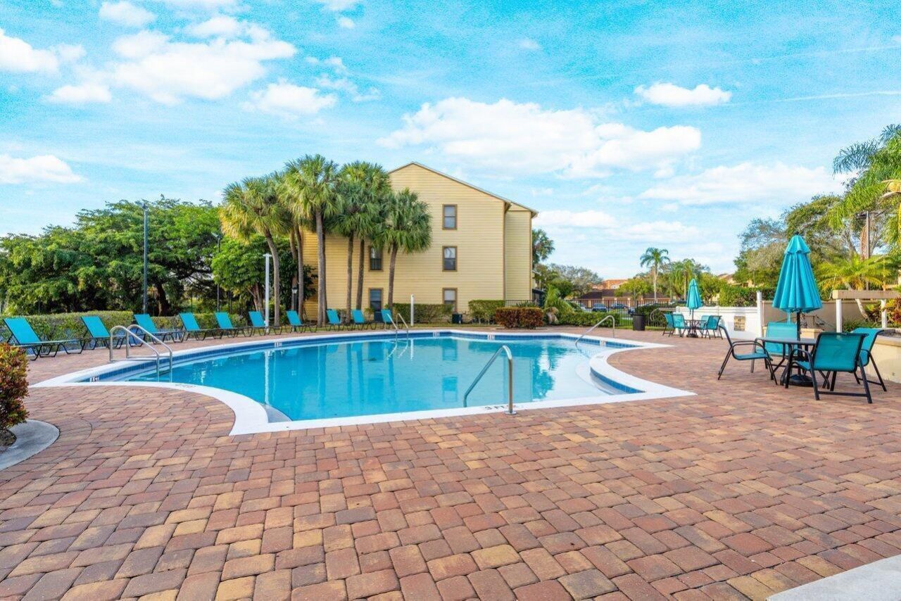 2305 N Congress Avenue, Unit 18, Boynton Beach, FL 33426 Photo