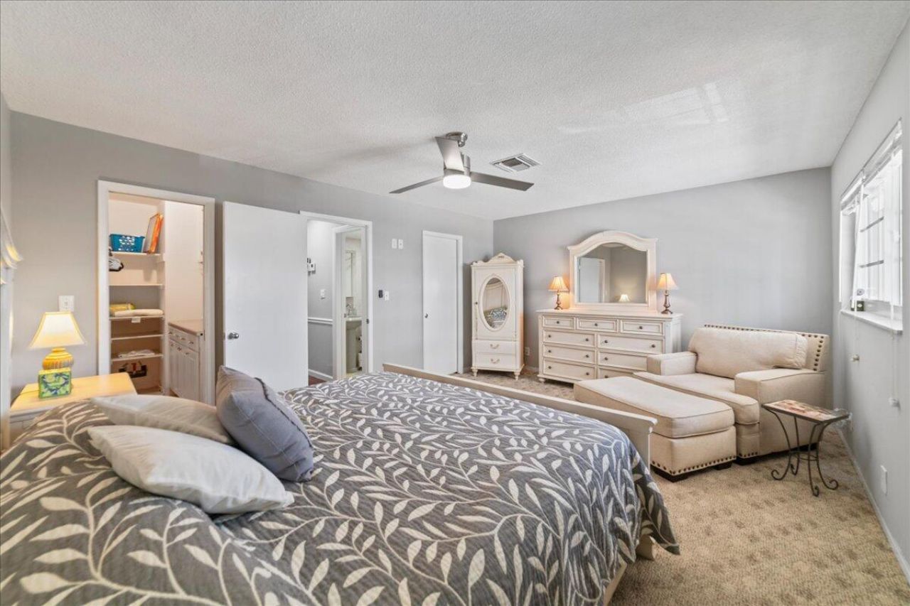 2864 NE 33rd Court, Unit 205, Fort Lauderdale, FL 33306 Photo