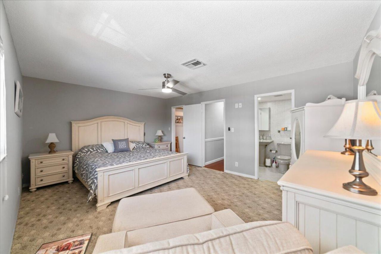 2864 NE 33rd Court, Unit 205, Fort Lauderdale, FL 33306 Photo