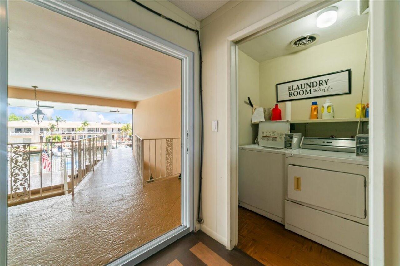 2864 NE 33rd Court, Unit 205, Fort Lauderdale, FL 33306 Photo