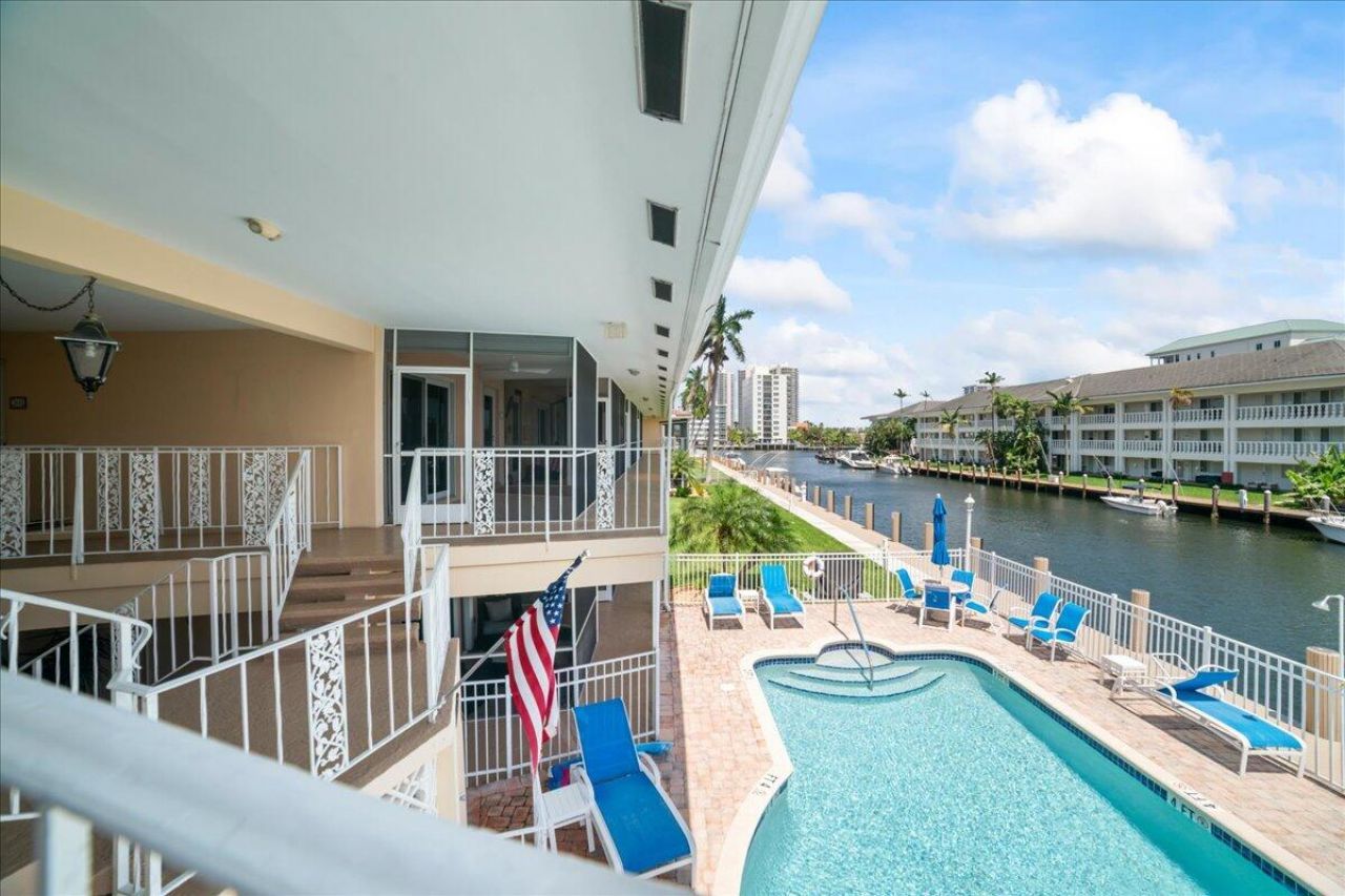 2864 NE 33rd Court, Unit 205, Fort Lauderdale, FL 33306 Photo
