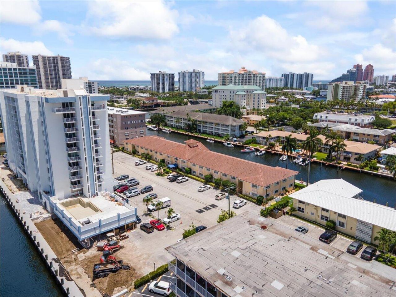 2864 NE 33rd Court, Unit 205, Fort Lauderdale, FL 33306 Photo
