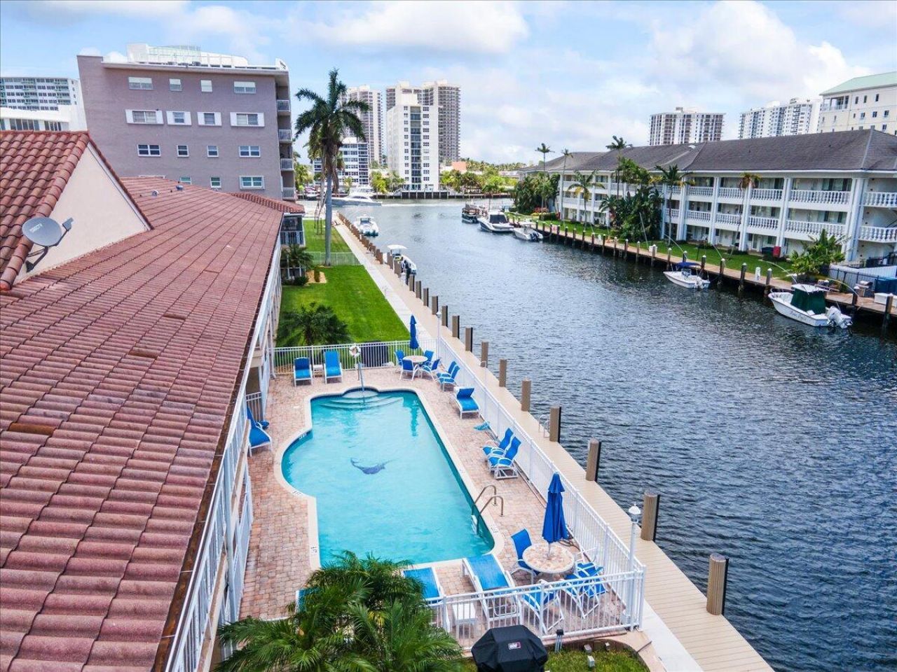 2864 NE 33rd Court, Unit 205, Fort Lauderdale, FL 33306 Photo