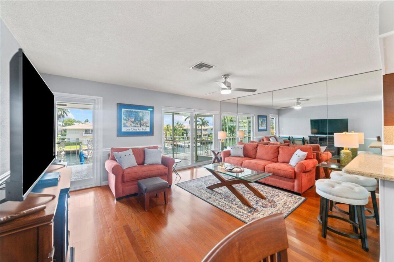 2864 NE 33rd Court, Unit 205, Fort Lauderdale, FL 33306 Photo