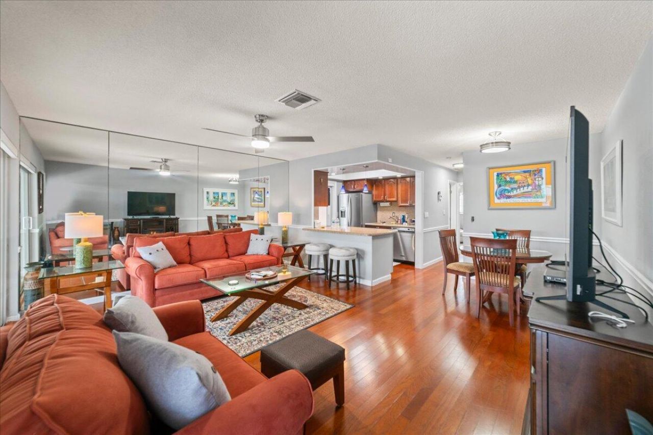 2864 NE 33rd Court, Unit 205, Fort Lauderdale, FL 33306 Photo