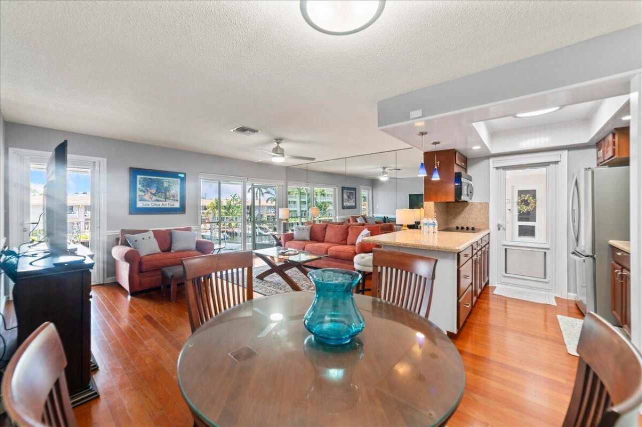 2864 NE 33rd Court, Unit 205, Fort Lauderdale, FL 33306 Photo
