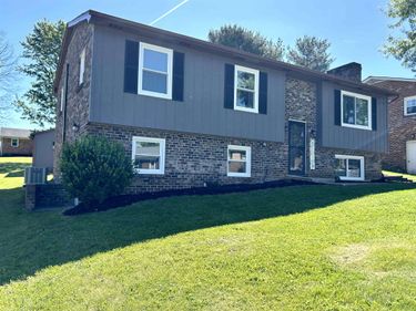 20 BINGHAM ST, VERONA, VA 24482