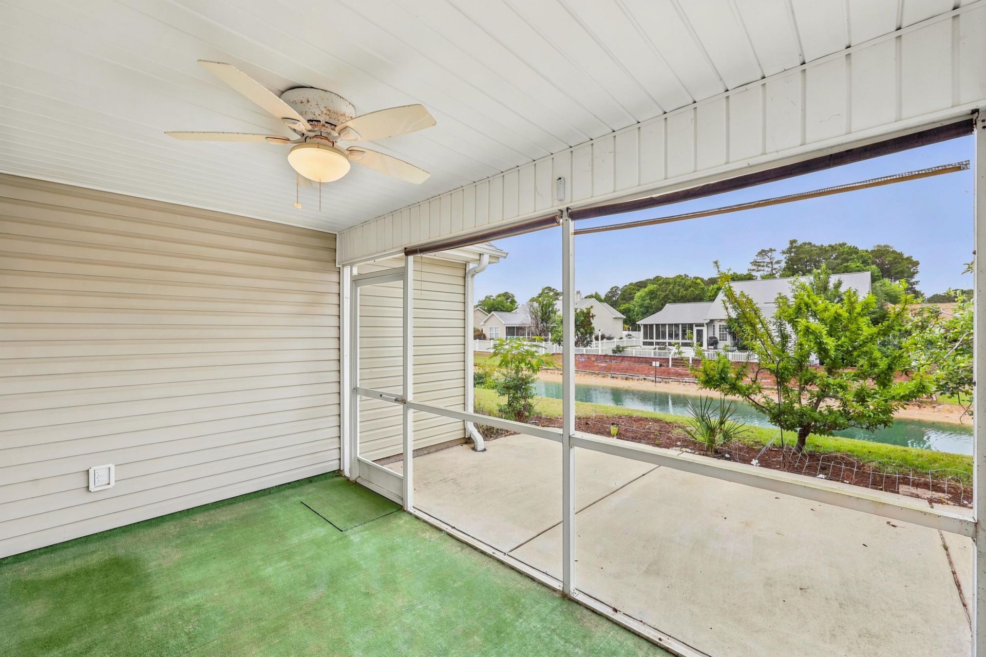 669 Twinflower St.  Photo 34