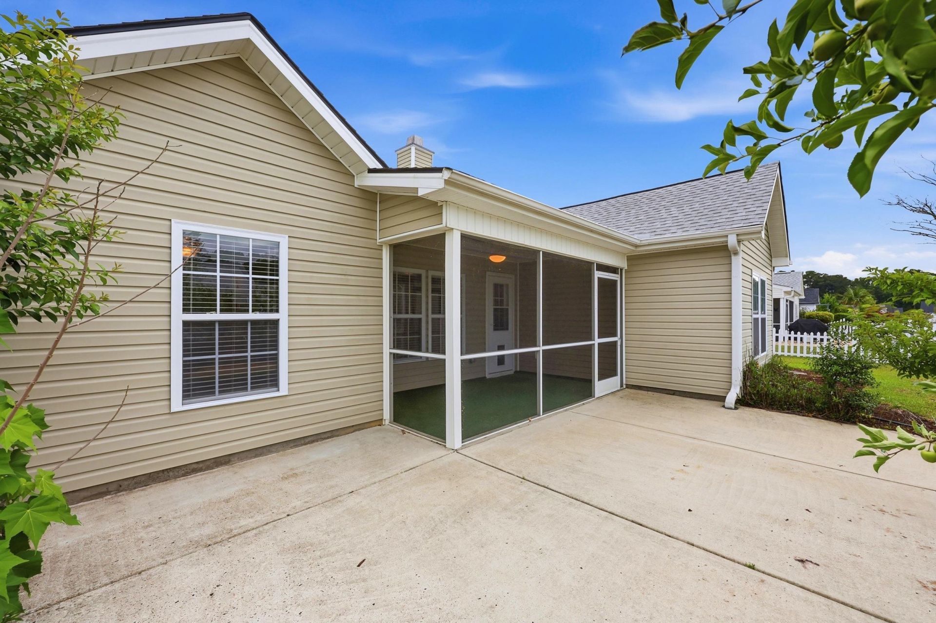 669 Twinflower St.  Photo 39
