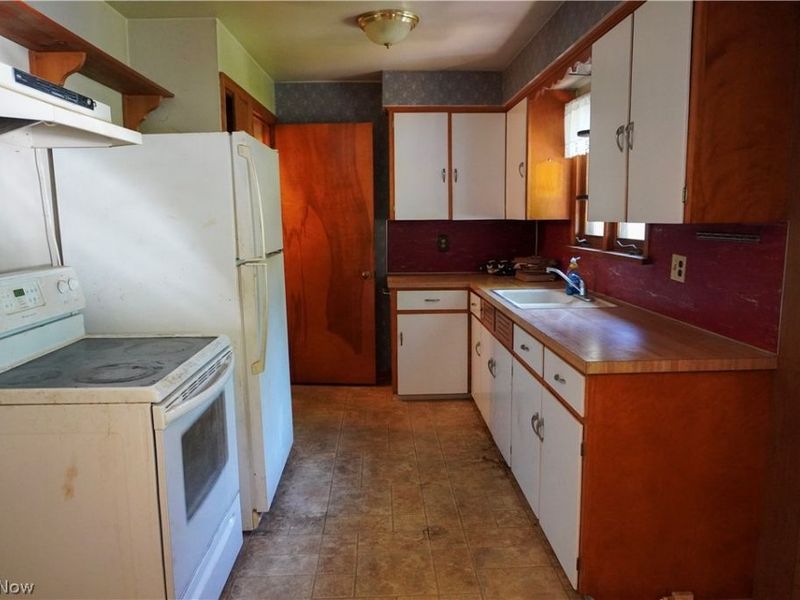 4450 7th Street NW, Canton, OH 44708 Photo 4